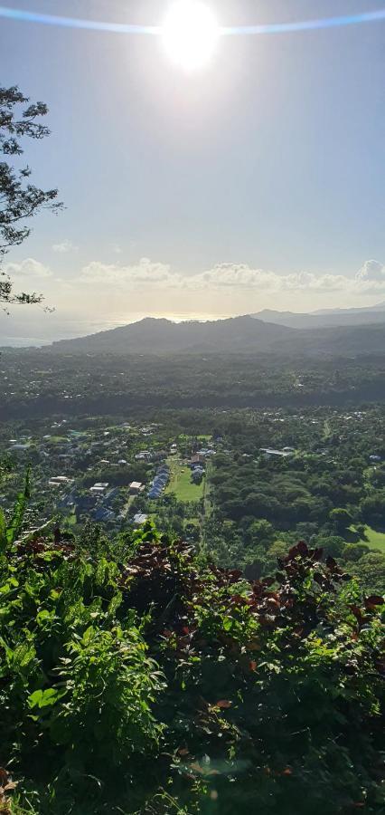 Karls Getaway Hotel And Tours Apia Exterior foto